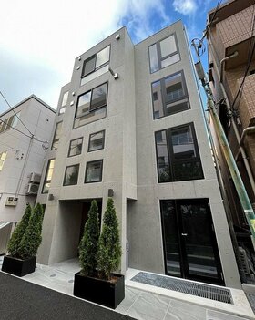 Creal acquires apartment building in Mita, Minato-ku