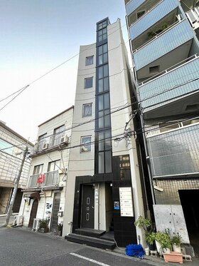 B-Lot disposes Shinagawa-ku retail building