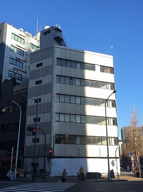 Share Company to convert Hatchobori office to hostel