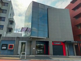 Nishi-Azabu office and retail building sold