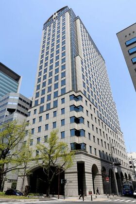 Osaka’s Phoenix acquires Midosuji landmark