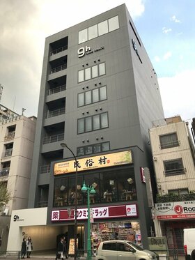 B-Lot sells capsule hotel in Shinjuku-ku