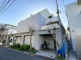 B-Lot acquires apartment building near Tokyo Medical University in Shinjuku