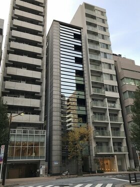 Office building in Hatchobori, Chuo-ku sold