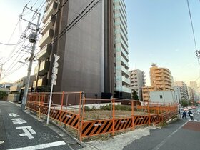 Dear Life sells land near Kagurazaka Station in Shinjuku-ku