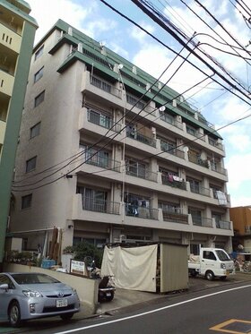 Osaka company obtains apartment building near Shinanomachi, Shinjuku-ku