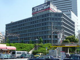 JR West owns entire 30,000 m2 building in Shin-Osaka