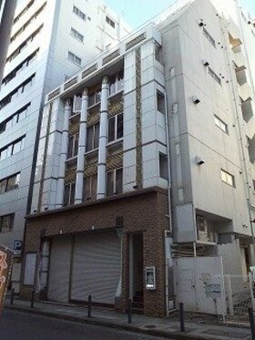 Retail building in Yokohama sold