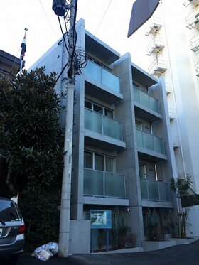 Akasaka apartment building sold