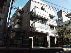 Nagoya company acquires Aoyama rental apartment building