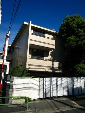 Mizuho affiliate secures closed Aoyama building of Morimoto