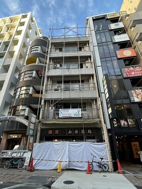 Artplan disposes two adjacent buildings in Azabu-Juban