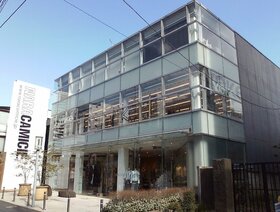 Resorttrust founder acquires Aoyama retail building
