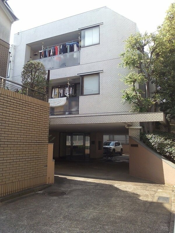 Shibuyaku apartment building changes hands NIKKEI REAL ESTATE MARKET