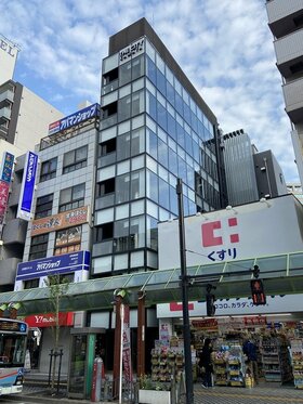 Retail building near Kamata Station changes hands