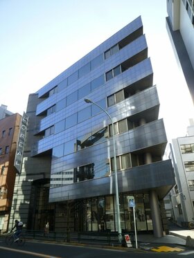 Hulic obtains L'Oreal office from PAG