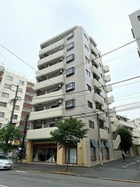 Apartment building in Shinjuku-ku sold