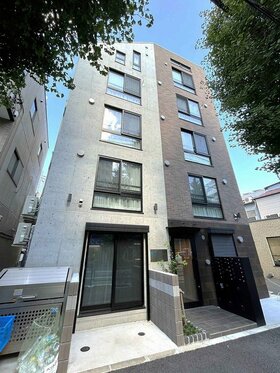 Creal acquires newly built apartment in Bunkyo-ku