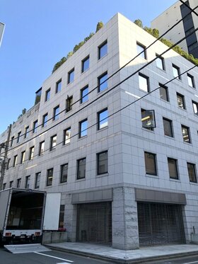 Cosmos Initia purchases office building in Chuo-ku