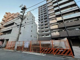 Cosmos Initia developing apartment building in Asakusa