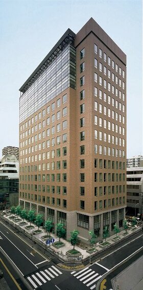 Nippon Tochi-Tatemono completes 19,000 m2 building in Yokohama