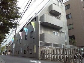 Accommodation operator buys back shared office in Shibuya