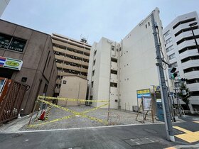 Atrium developing rental apartment building in Koto-ku