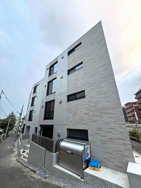 Creal acquires new apartment building in Meguro-ku