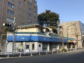 Housing developer acquires closed store in Aoyama