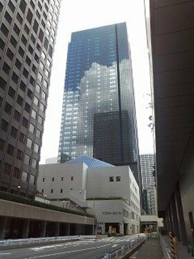 KYB leasing space at Hamamatsucho WTC South