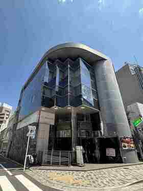 Azabu-Juban building changes hands