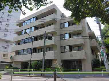 Mita Kosan sells building in Mita, Minato-ku