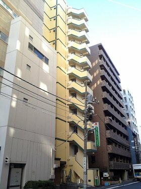daVinci sells 2 apartment buildings