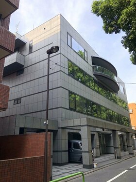 Office-resi building near Yasukuni Shrine in Chiyoda-ku sold