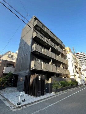 Asakusa renovated hotel changes hands