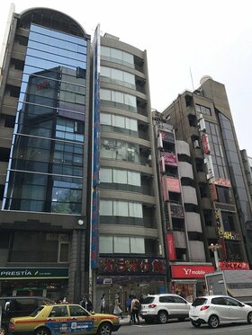 Don Quijote affiliate acquires karaoke parlor in Shibuya