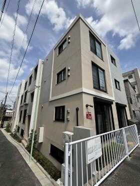Creal acquires Suginami-ku apartment building