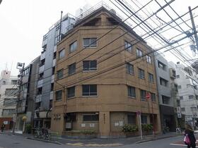 Azabu-Juban dormitory renovated into share house