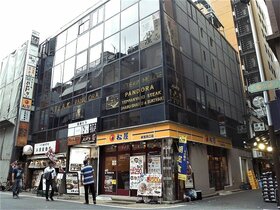 Tenant increases ownership in Shinjuku restaurant building