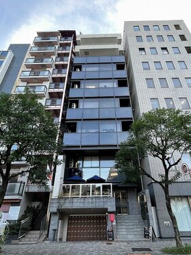 A.D. Work sells Hirakawacho building