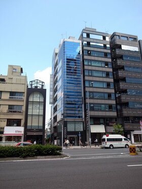Investment company acquires two retail buildings in Aoyama