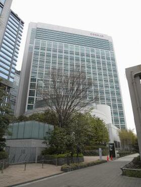 Bulk sales prominent among 20 largest transactions in 2010