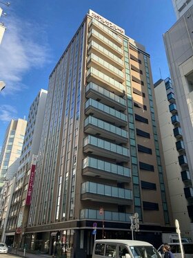 Ginza hotel changes hands