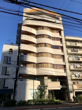 Cosmos Initia purchases Ueno building