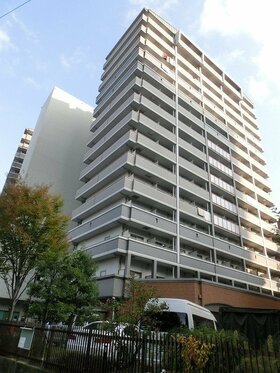 Kyushu Electric fund acquires large apartment building in Umeda