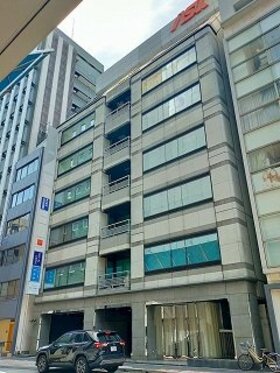 Ginza rental building changes hands