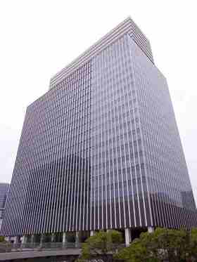 Molex leasing in large Minato-Mirai building
