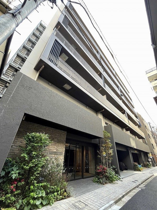 Cosmos Initia disposed Kanda apartment building NIKKEI REAL ESTATE