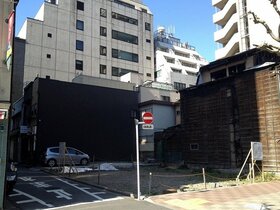 Karaoke parlor planned above Hatchobori station