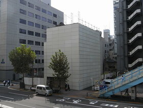Y2bn Shinbashi land sold at foreclosure